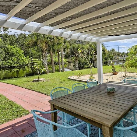 Merritt Island Home Fire Pit And Canal Access! Екстер'єр фото