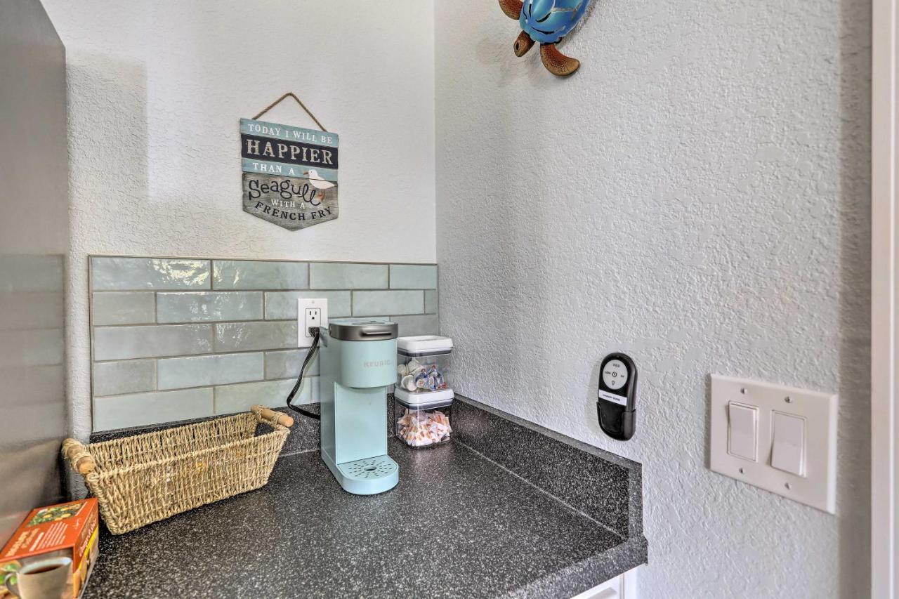Merritt Island Home Fire Pit And Canal Access! Екстер'єр фото