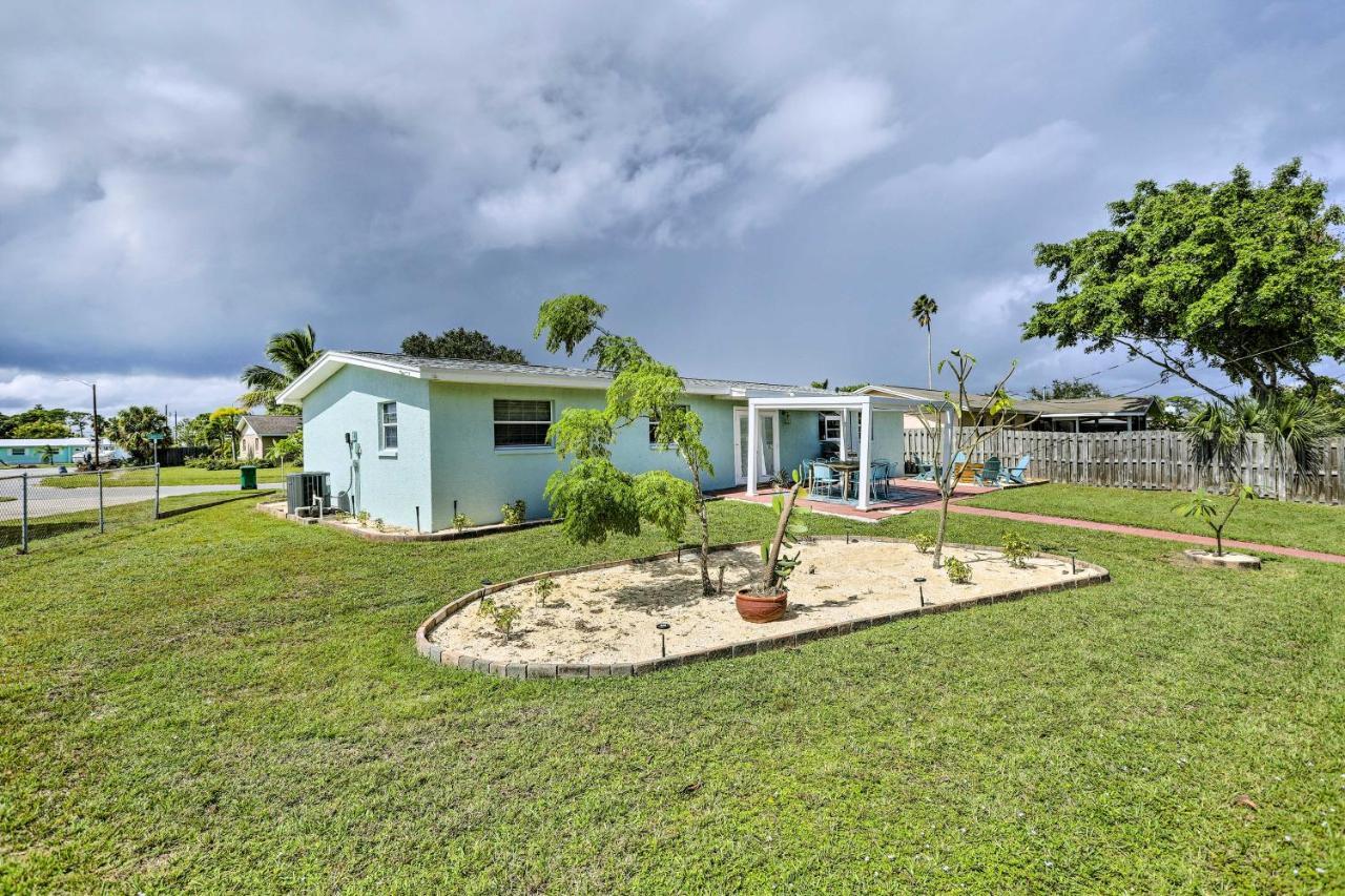 Merritt Island Home Fire Pit And Canal Access! Екстер'єр фото
